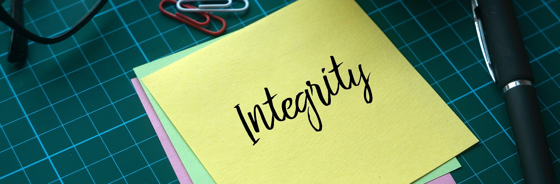 Membangun Integritas Sebagai Tenaga Kerja Profesional